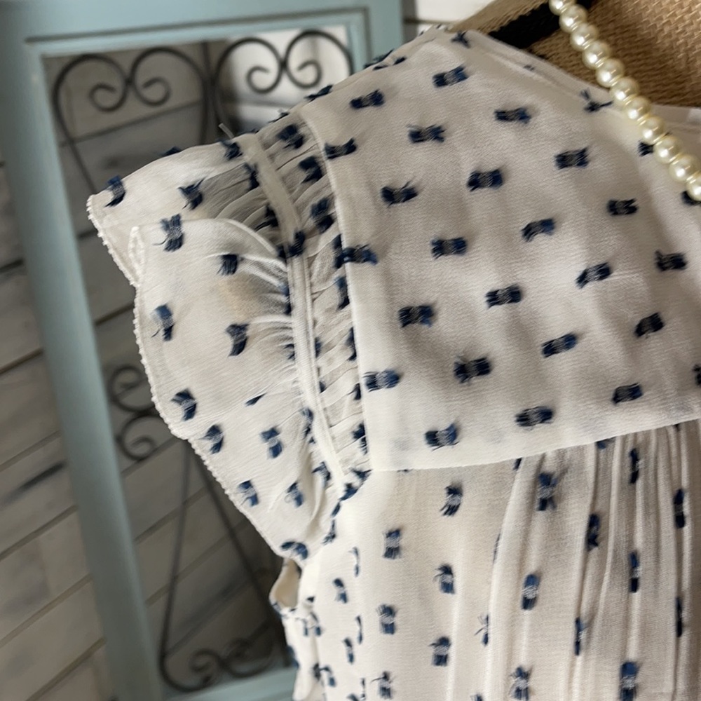 Loft blouse 👚 - Picture 3 of 4